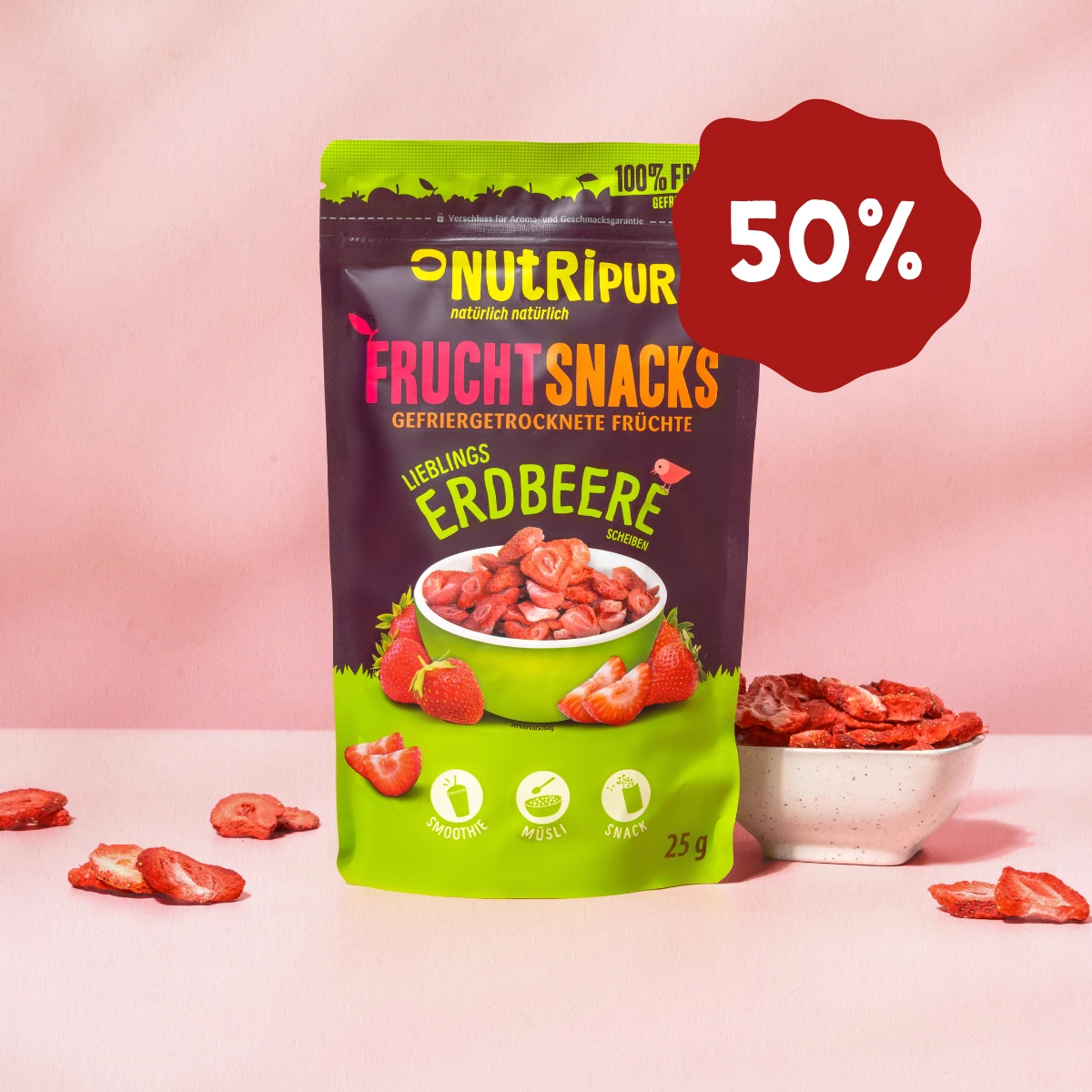 Hier ist ein Produktbild der gefriergetrockneten Erdbeeren in Scheiben von NutriPur. Jetzt 50 Prozent Rabatt